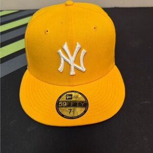 Yankee Fitted Cap Yellow Baseball Hat Size 7-1/2 World Series
